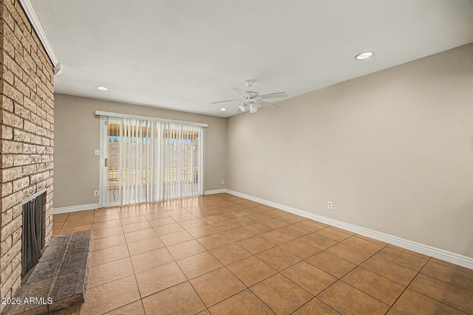 3410 W JUNIPER Avenue, Phoenix, AZ 85053 — photo 13 of 41