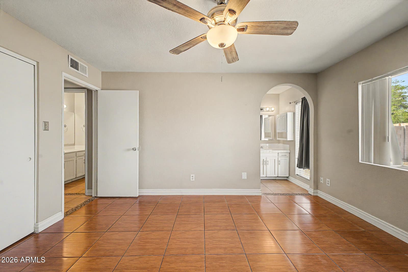 3410 W JUNIPER Avenue, Phoenix, AZ 85053 — photo 26 of 41