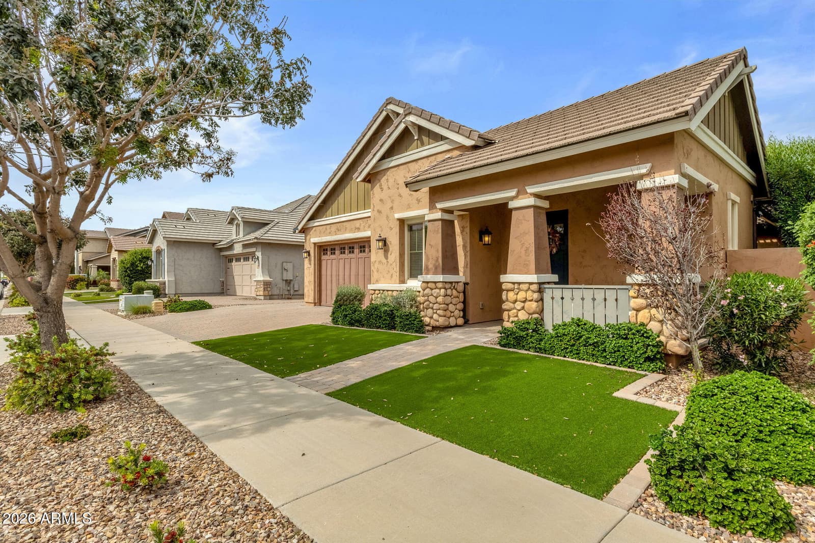 4230 E RONALD Street, Gilbert, AZ 85295 — photo 4 of 34