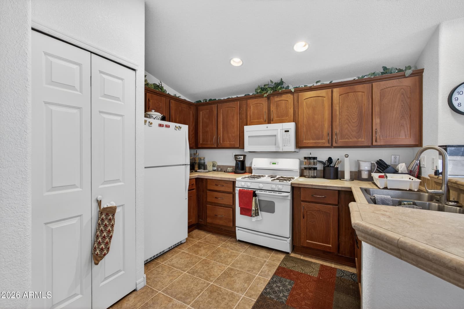 2701 E ALLRED Avenue 16, Mesa, AZ 85204 — photo 10 of 30