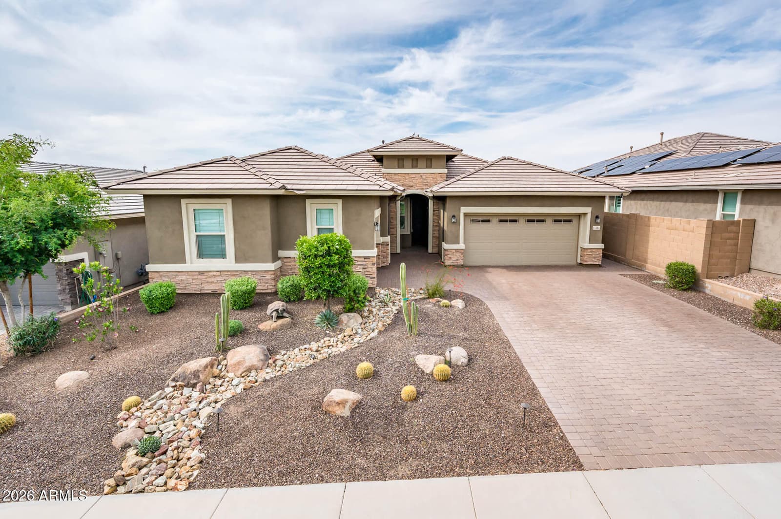 11581 W RED HAWK Drive, Peoria, AZ 85383 — photo 2 of 43