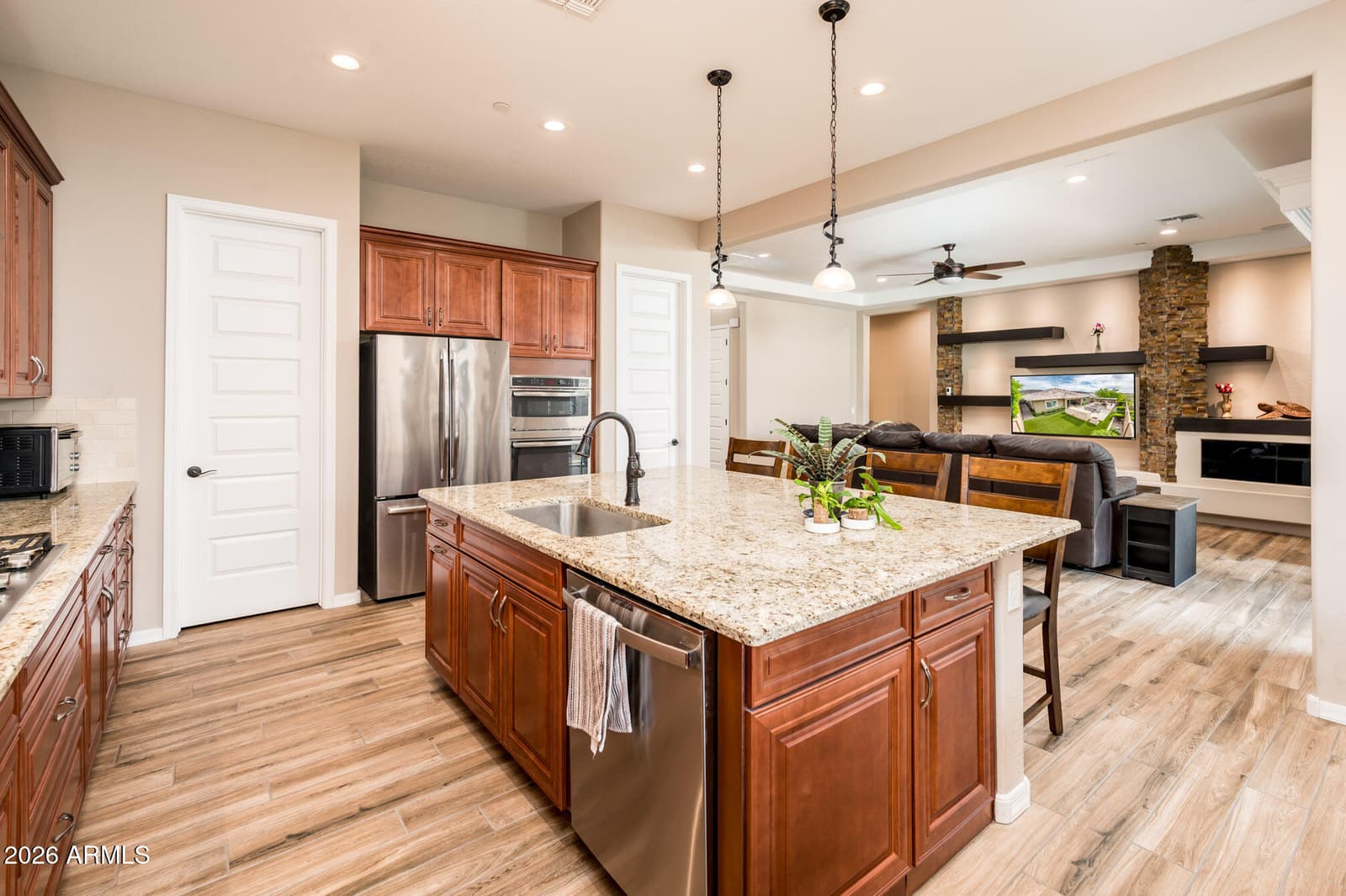 11581 W RED HAWK Drive, Peoria, AZ 85383 — photo 15 of 43