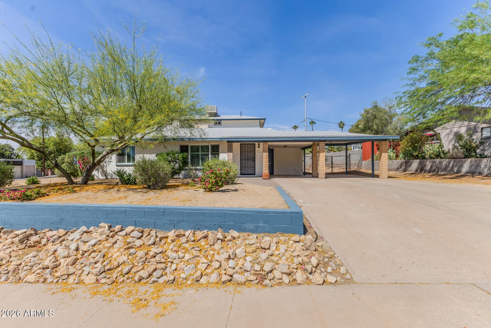 9804 N 4th Avenue, Phoenix, AZ 85021 — photo 2 of 51