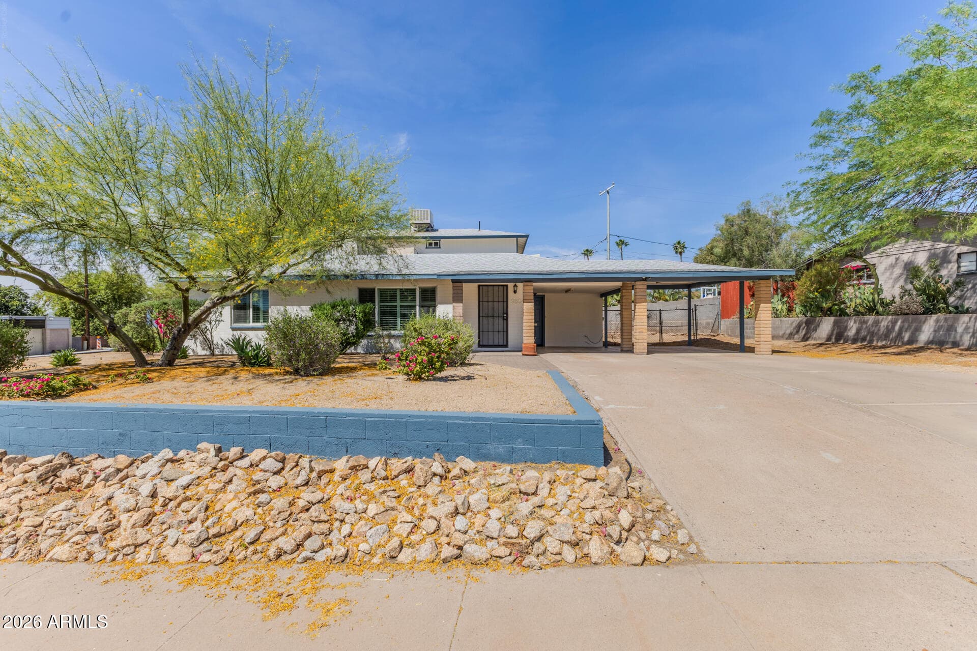 9804 N 4TH Avenue, Phoenix, AZ 85021 — photo 2 of 51