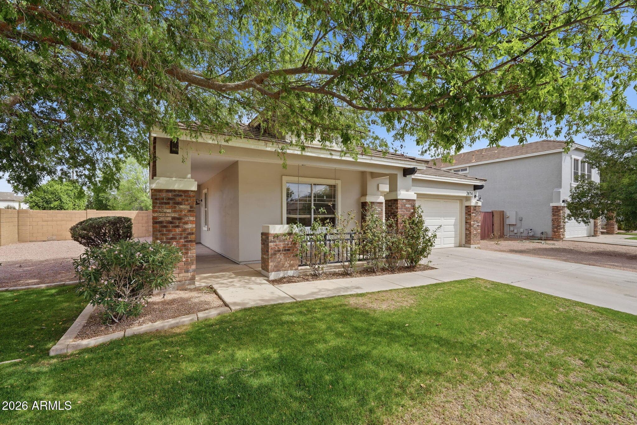 2634 E DEL RIO Street, Gilbert, AZ 85295 — photo 3 of 36