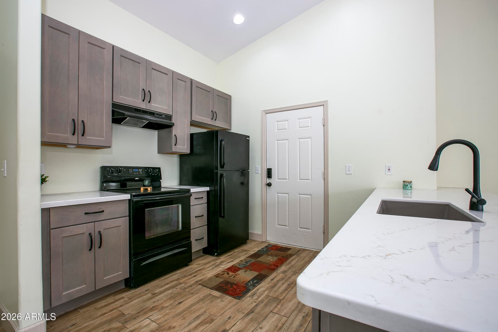 1502 E WHITTON Avenue, Phoenix, AZ 85014 — photo 7 of 23