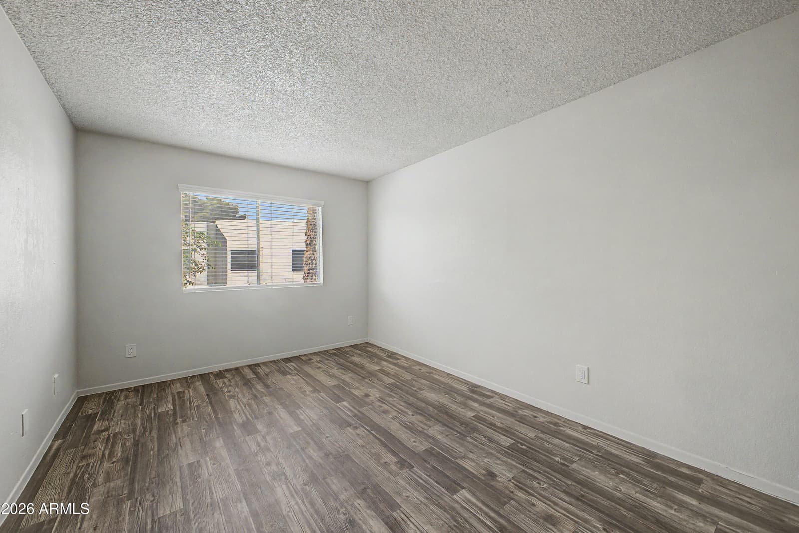 5838 N 48TH Avenue, Glendale, AZ 85301 — photo 12 of 17