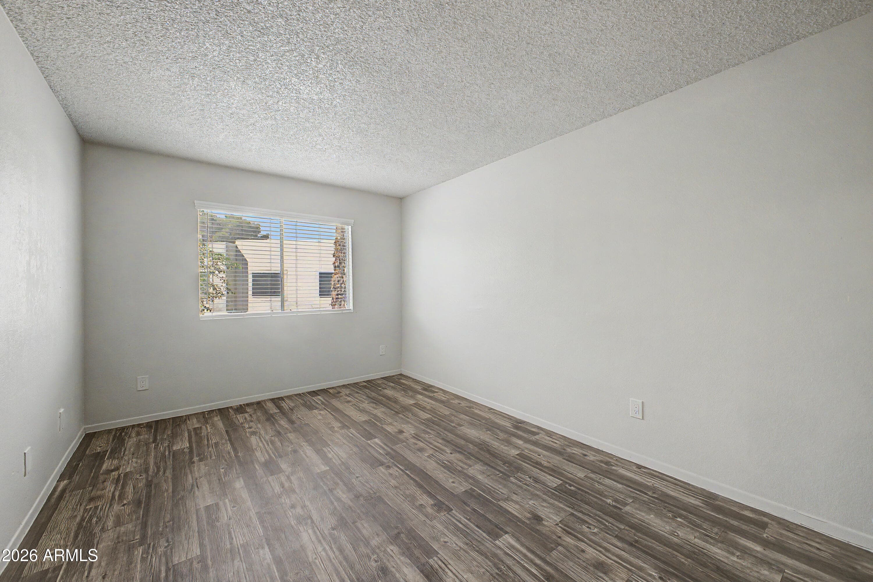 5838 N 48TH Avenue, Glendale, AZ 85301 — photo 12 of 17