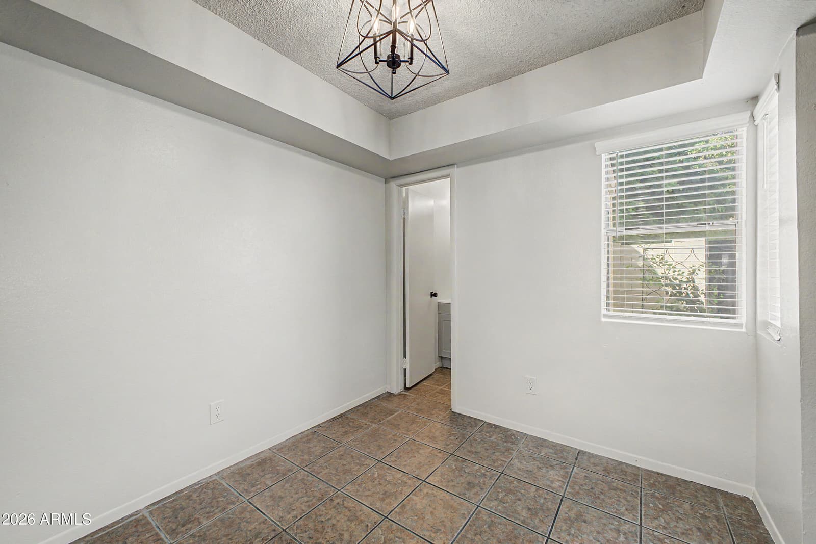 5838 N 48TH Avenue, Glendale, AZ 85301 — photo 6 of 17