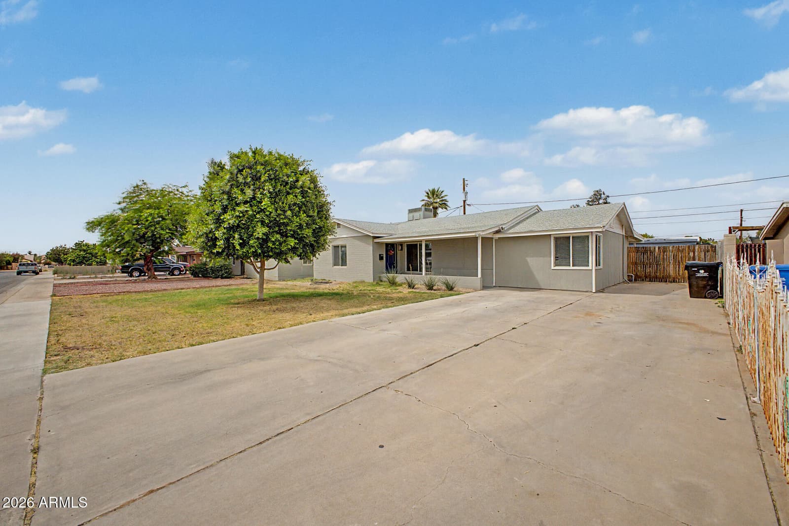 2026 W OREGON Avenue, Phoenix, AZ 85015 — photo 6 of 38