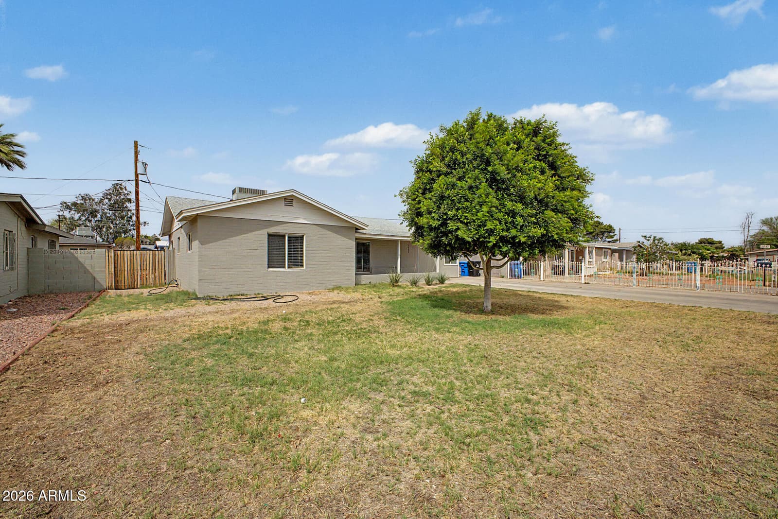 2026 W OREGON Avenue, Phoenix, AZ 85015 — photo 8 of 38