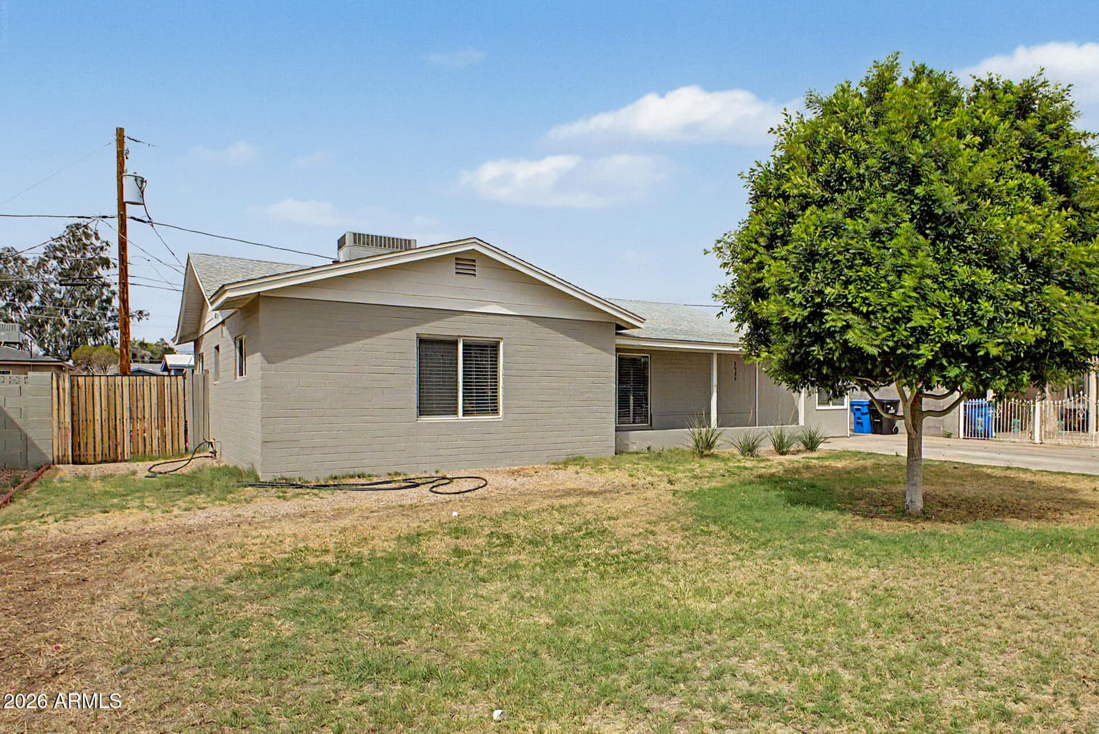 2026 W OREGON Avenue, Phoenix, AZ 85015 — photo 9 of 38