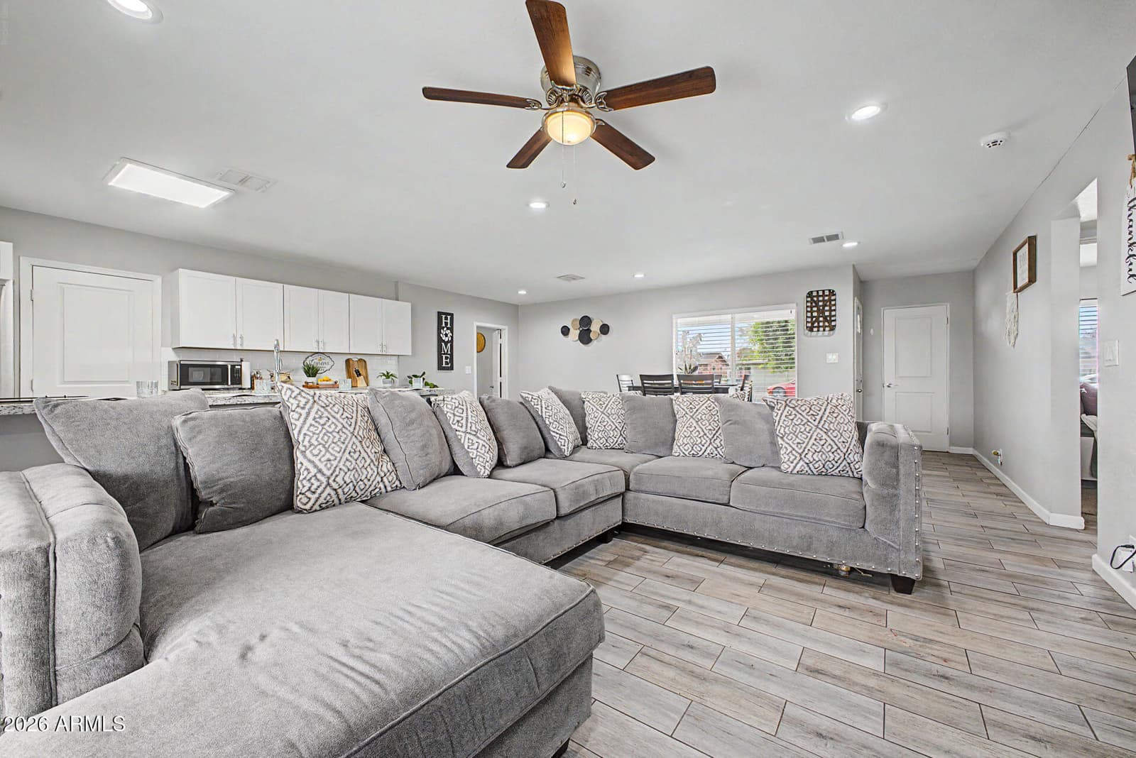 2026 W OREGON Avenue, Phoenix, AZ 85015 — photo 16 of 38