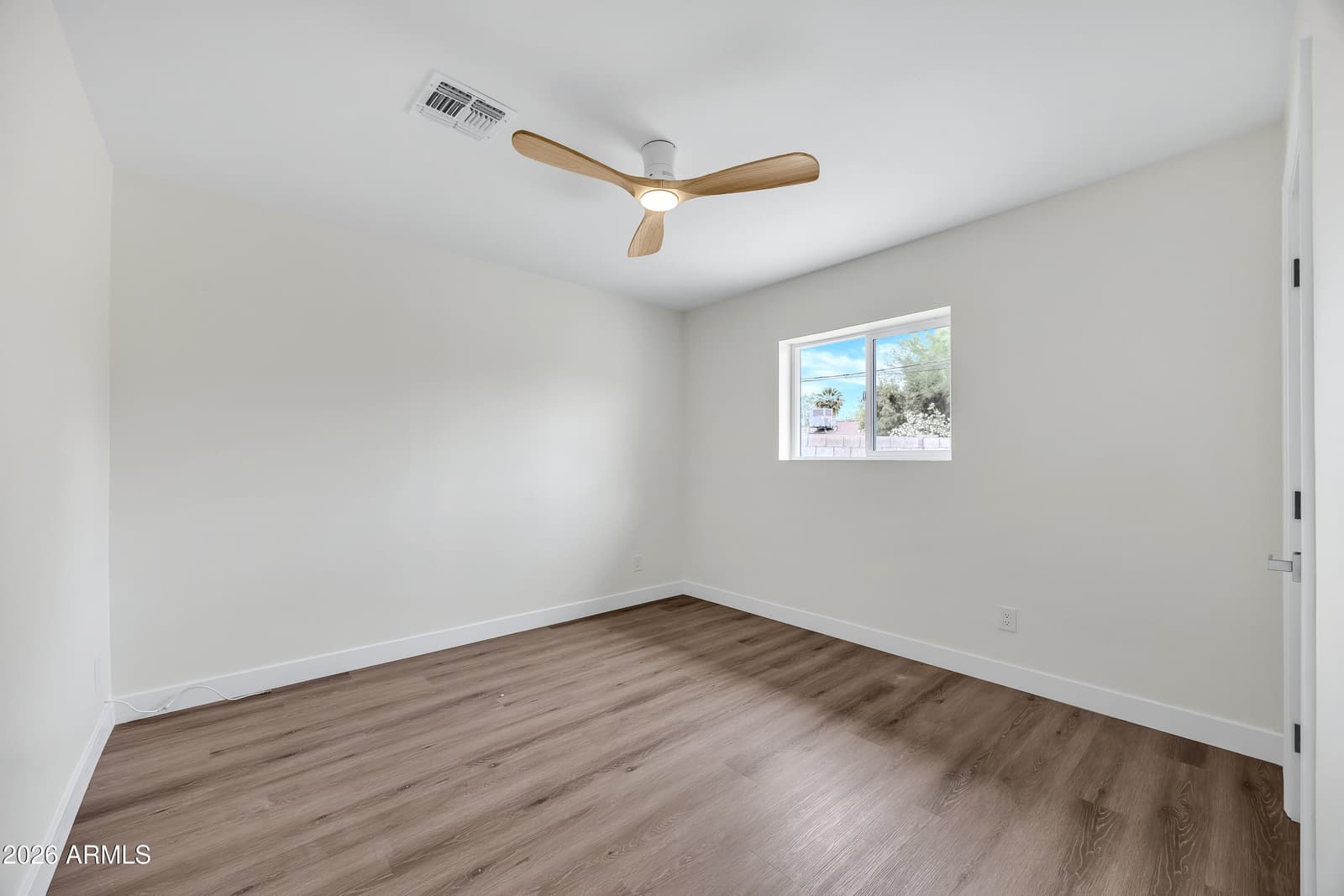 4246 N 10TH Place, Phoenix, AZ 85014 — photo 19 of 23
