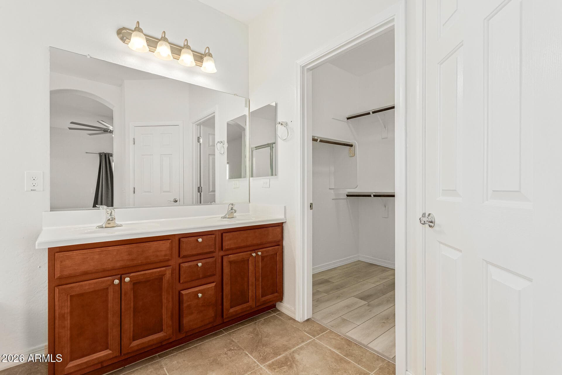 476 W HONEY LOCUST Avenue, San Tan Valley, AZ 85140 — photo 22 of 39