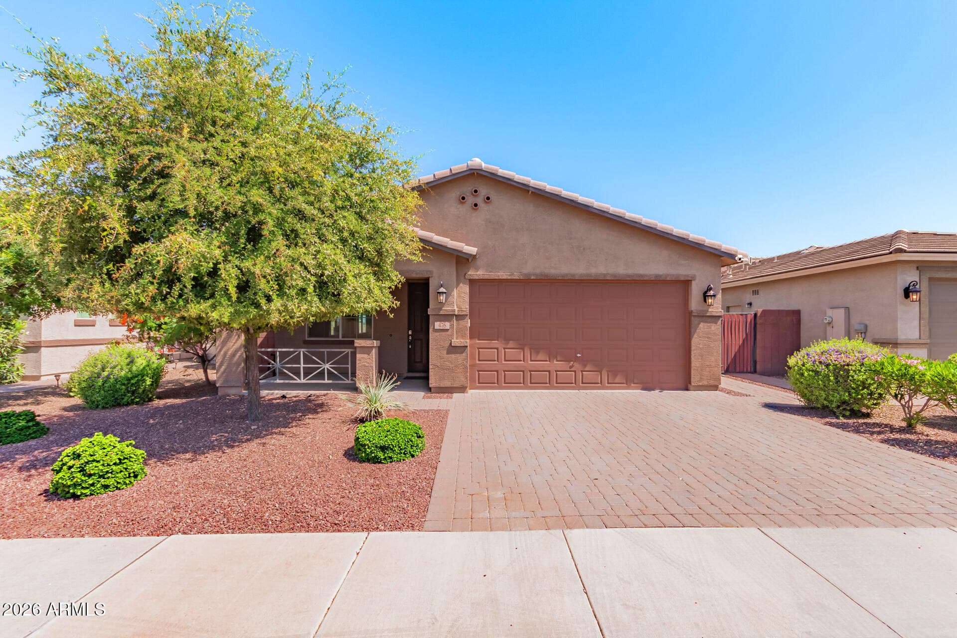 476 W HONEY LOCUST Avenue, San Tan Valley, AZ 85140 — photo 3 of 39