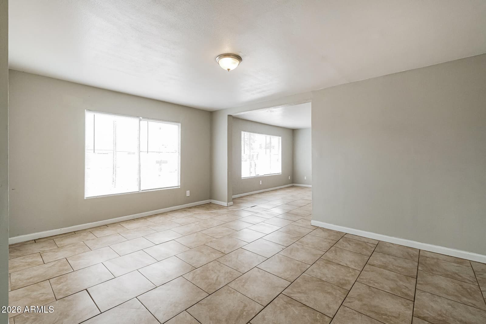 5608 W ALICE Avenue, Glendale, AZ 85302 — photo 4 of 21