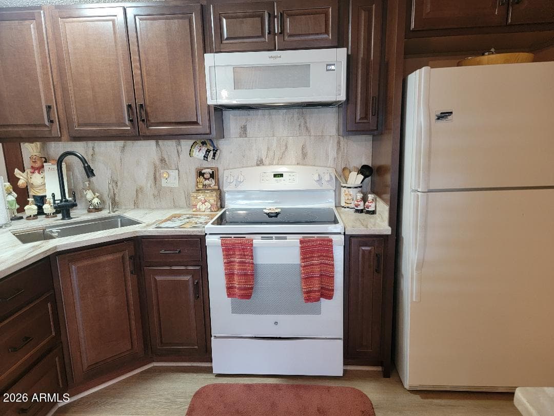 3803 N ILLINOIS Avenue, Florence, AZ 85132 — photo 16 of 33