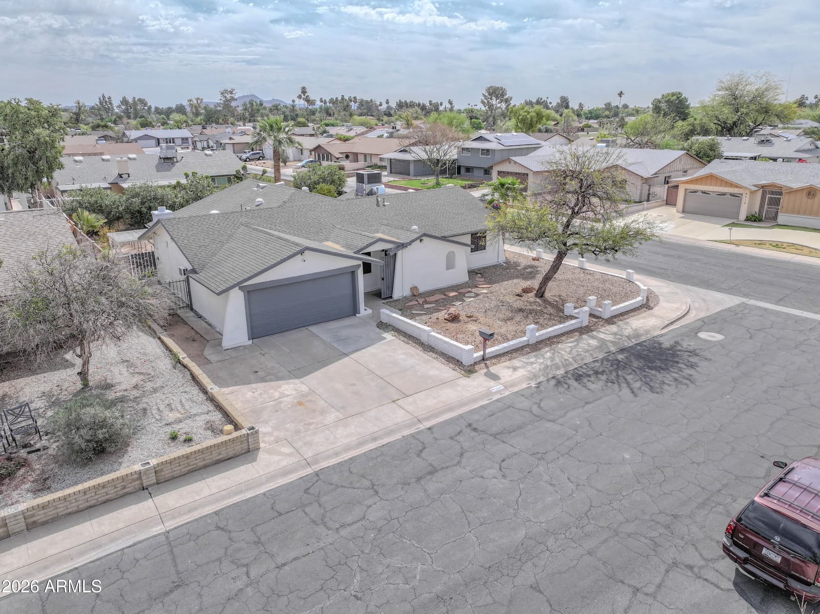 15243 N 52ND Drive, Glendale, AZ 85306 — photo 3 of 17