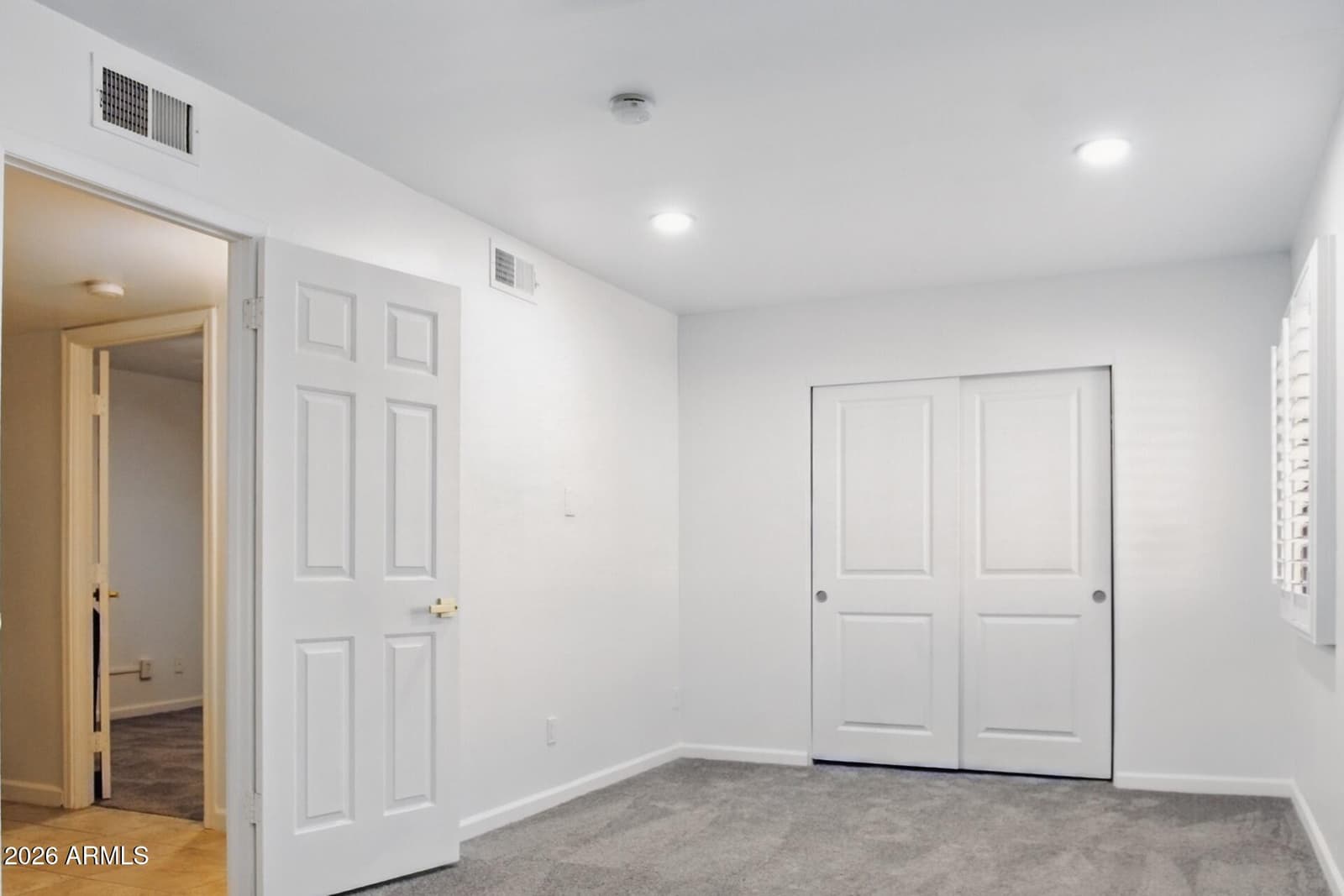 15243 N 52ND Drive, Glendale, AZ 85306 — photo 8 of 17