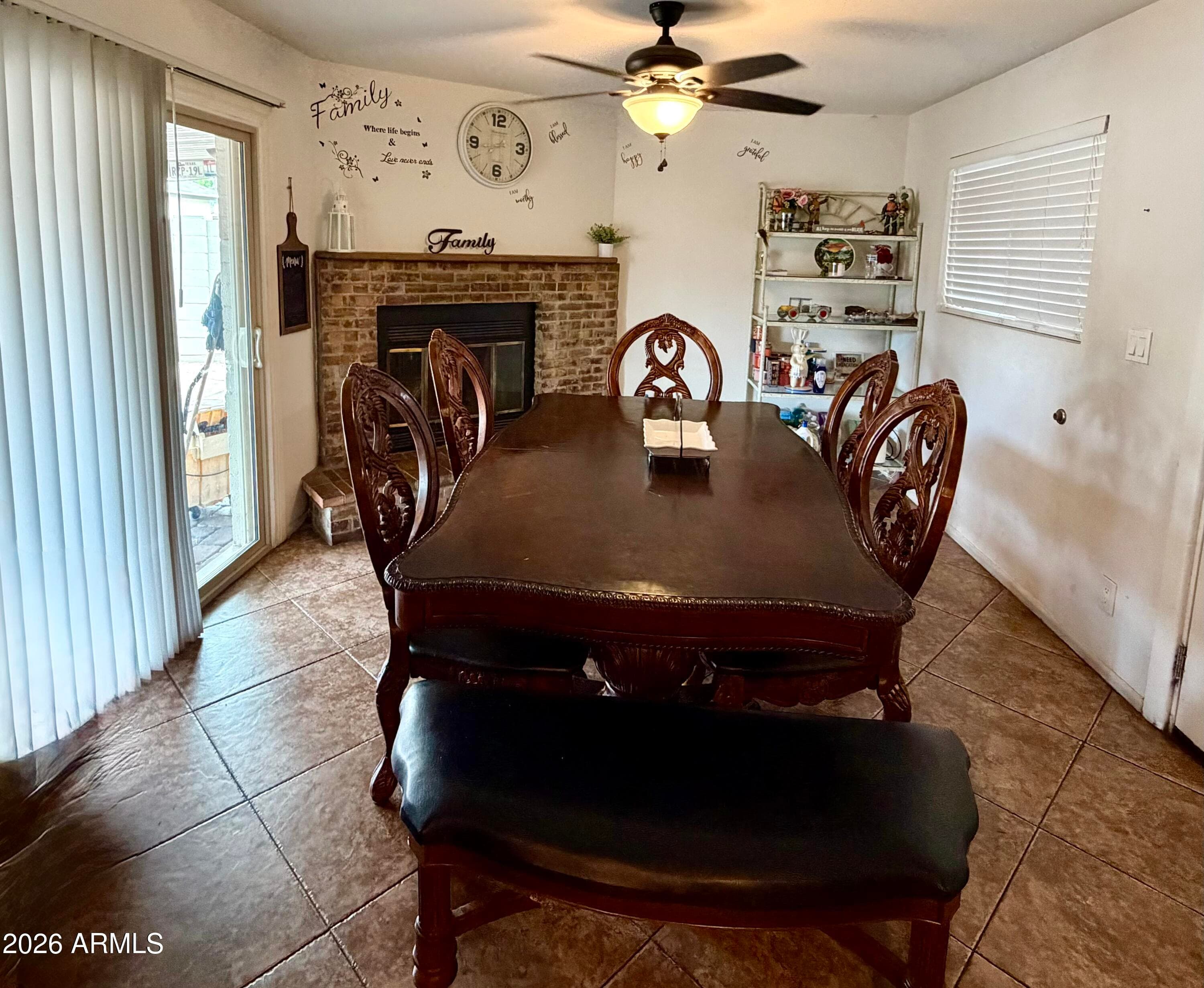 3612 W PALMAIRE Avenue, Phoenix, AZ 85051 — photo 7 of 19