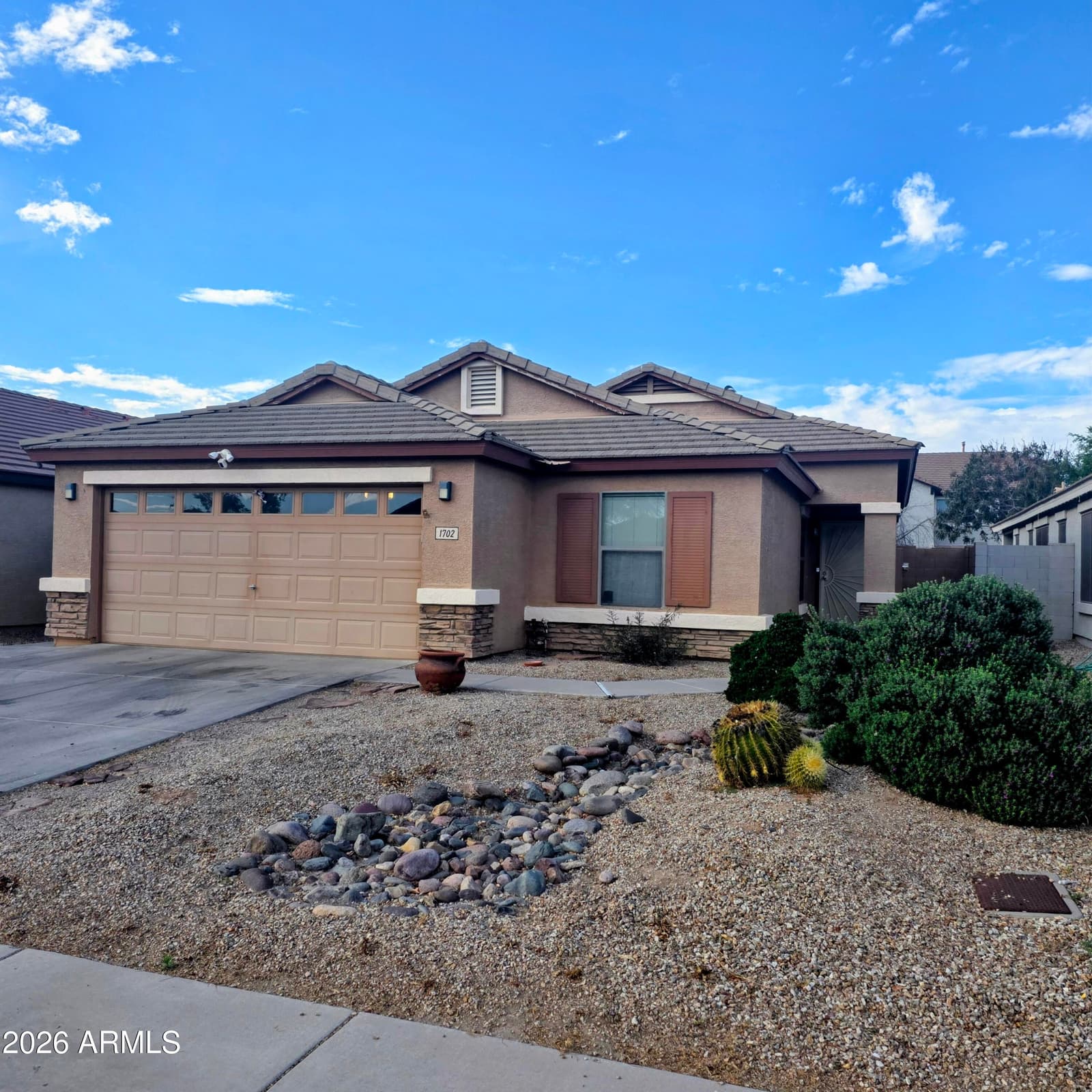 1702 E Nancy Avenue, San Tan Valley, AZ 85140 — photo 3 of 21