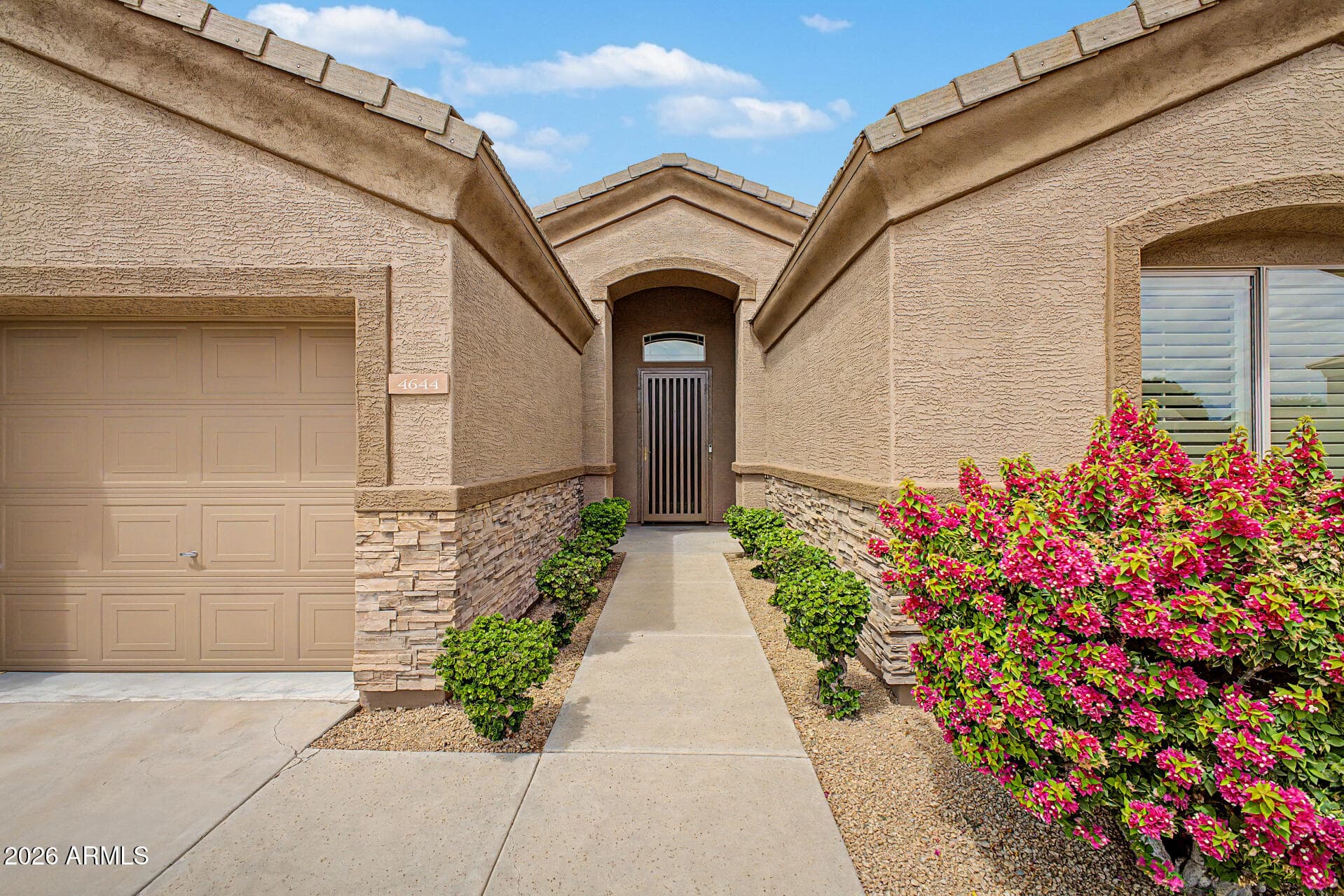 4644 W VILLA LINDA Drive, Glendale, AZ 85310 — photo 4 of 39