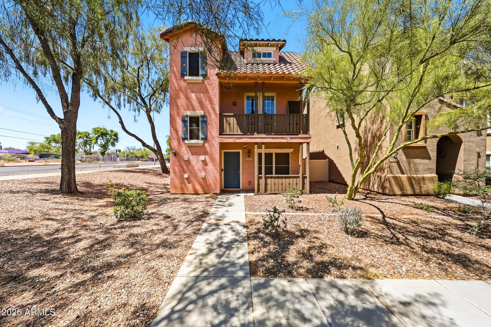 2107 E HUNTINGTON Drive, Phoenix, AZ 85040 — photo 28 of 38