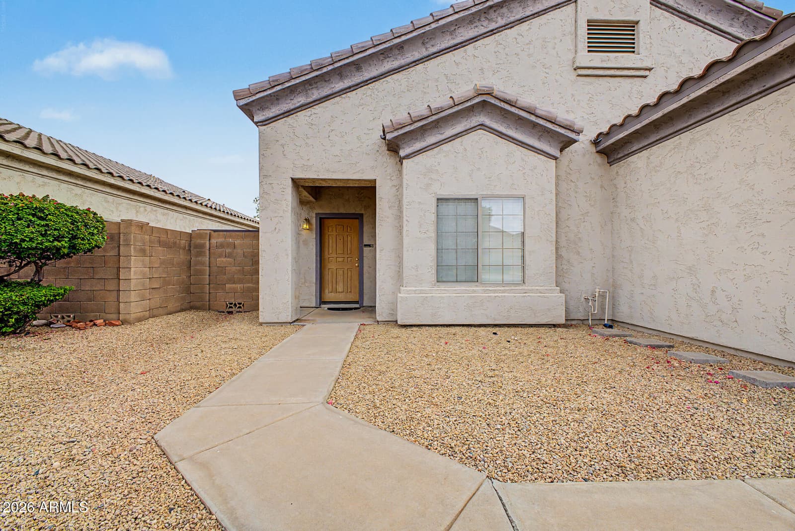 741 E RANCH Road, Gilbert, AZ 85296 — photo 7 of 39