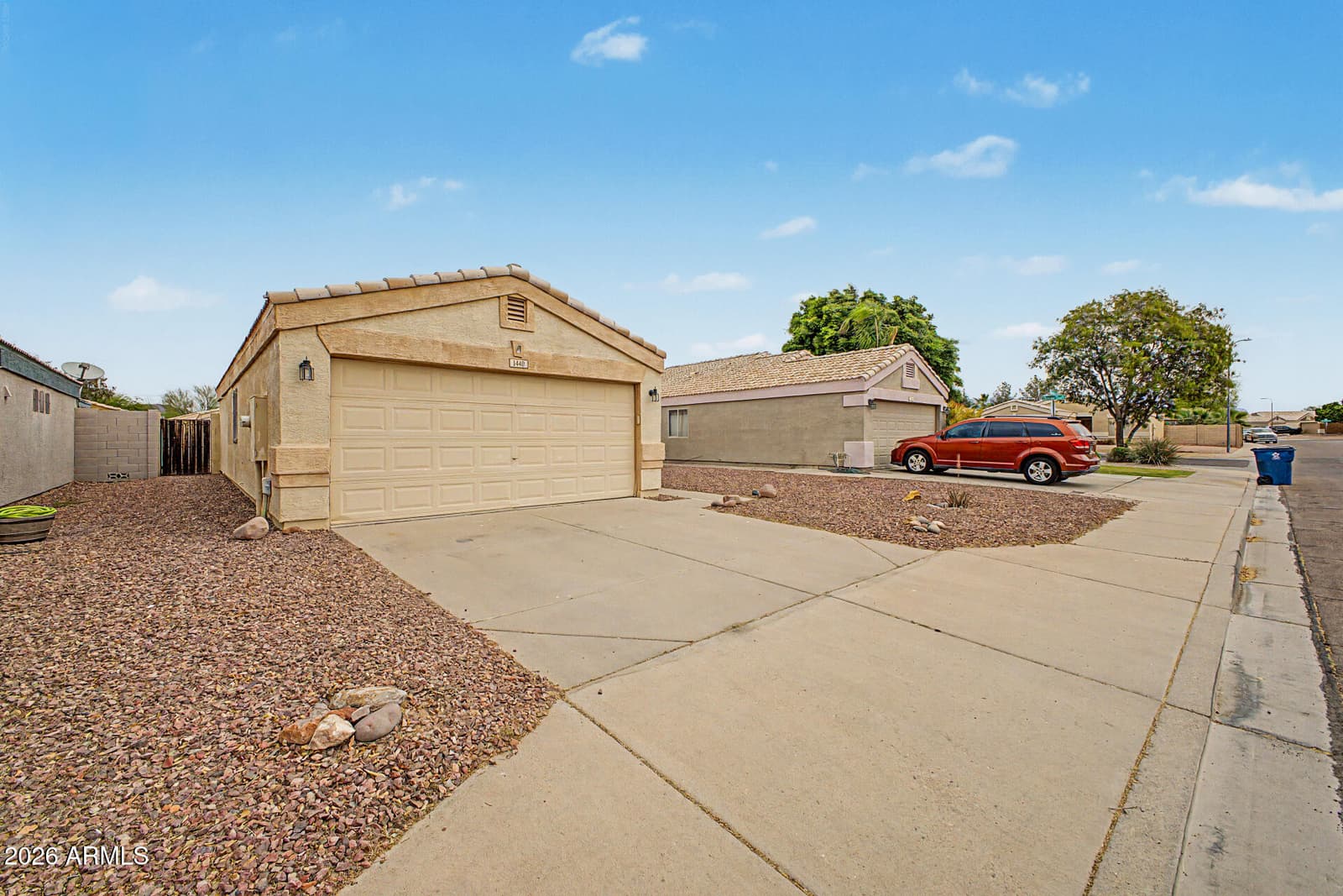 1440 W DIAMOND Avenue, Apache Junction, AZ 85120 — photo 4 of 28