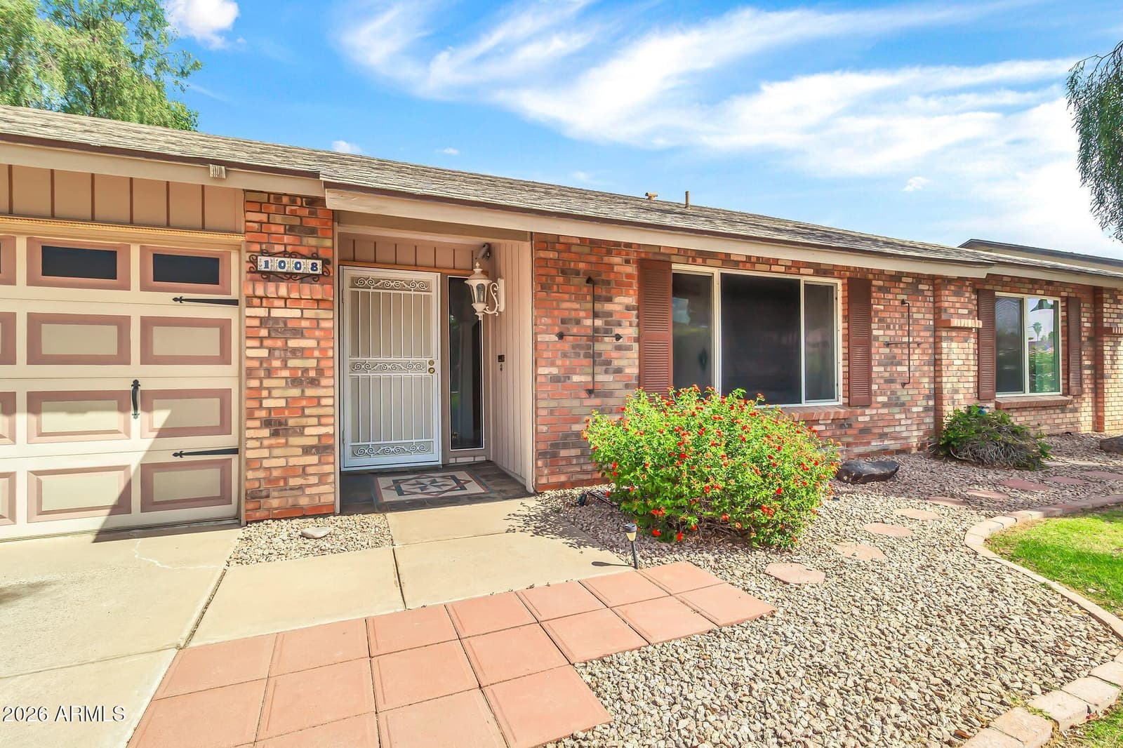 1008 W MESETO Avenue, Mesa, AZ 85210 — photo 6 of 43