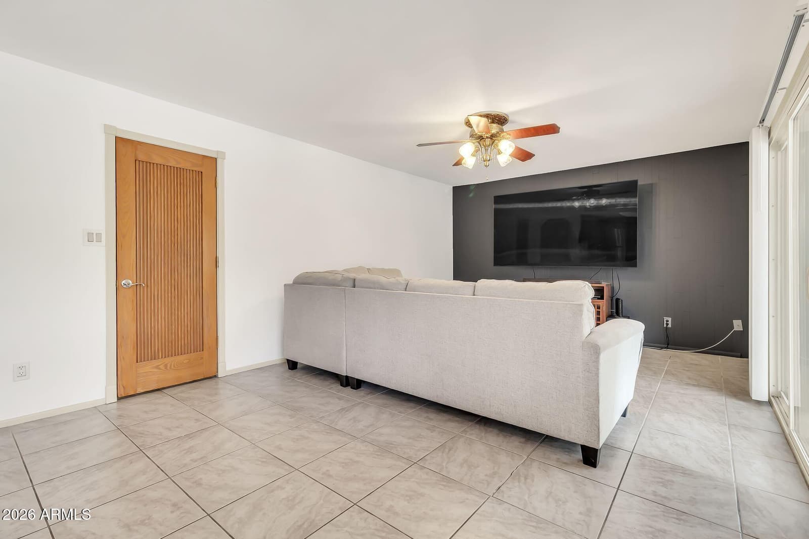 1008 W MESETO Avenue, Mesa, AZ 85210 — photo 7 of 43