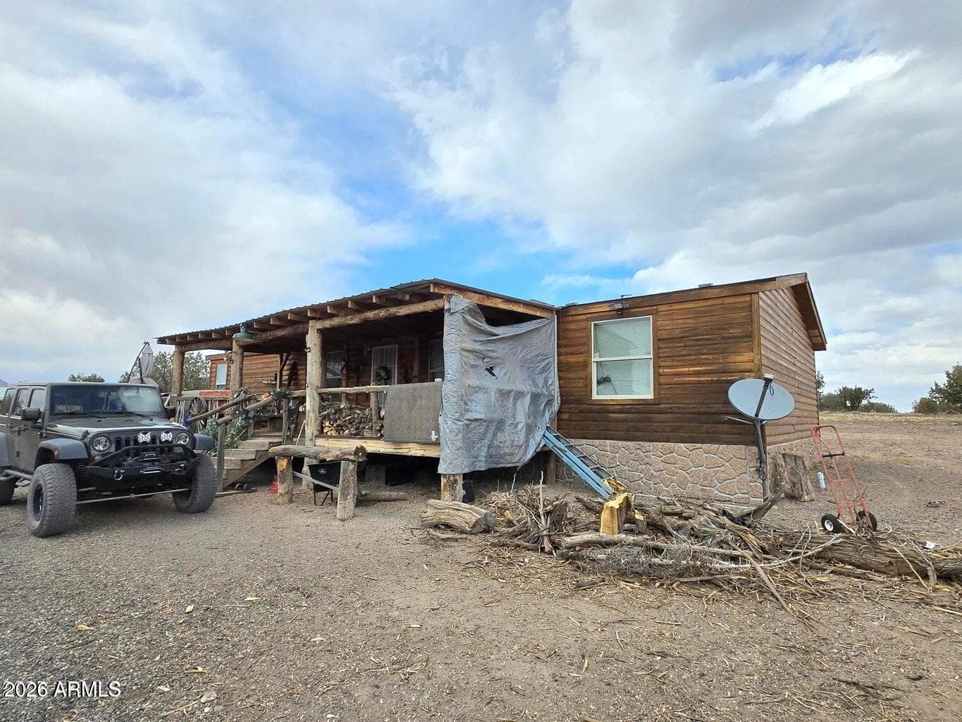 8495 W Antelope Run Road, Ash Fork, AZ 86320 — photo 4 of 42