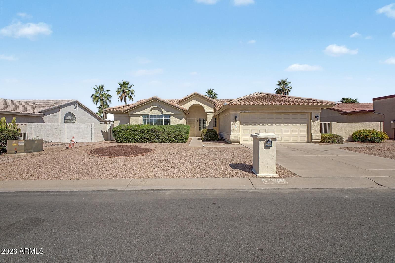 10604 E BELLFLOWER Drive, Sun Lakes, AZ 85248 — photo 1 of 33