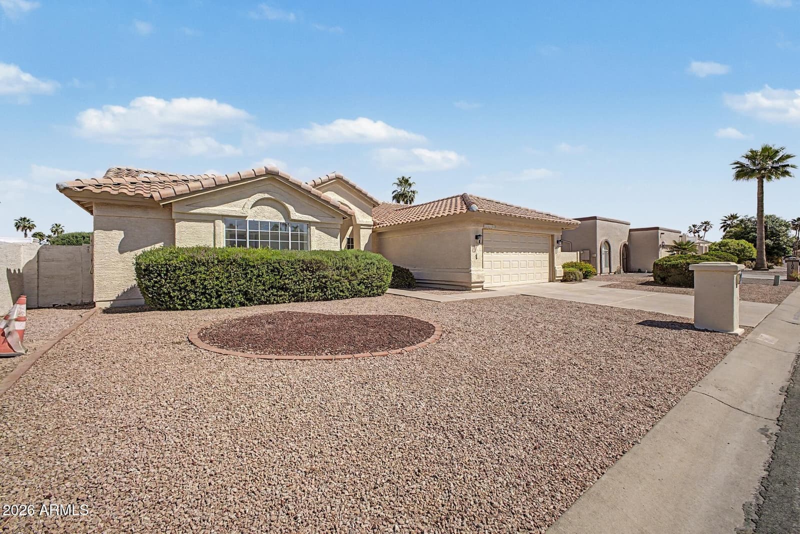 10604 E BELLFLOWER Drive, Sun Lakes, AZ 85248 — photo 2 of 33