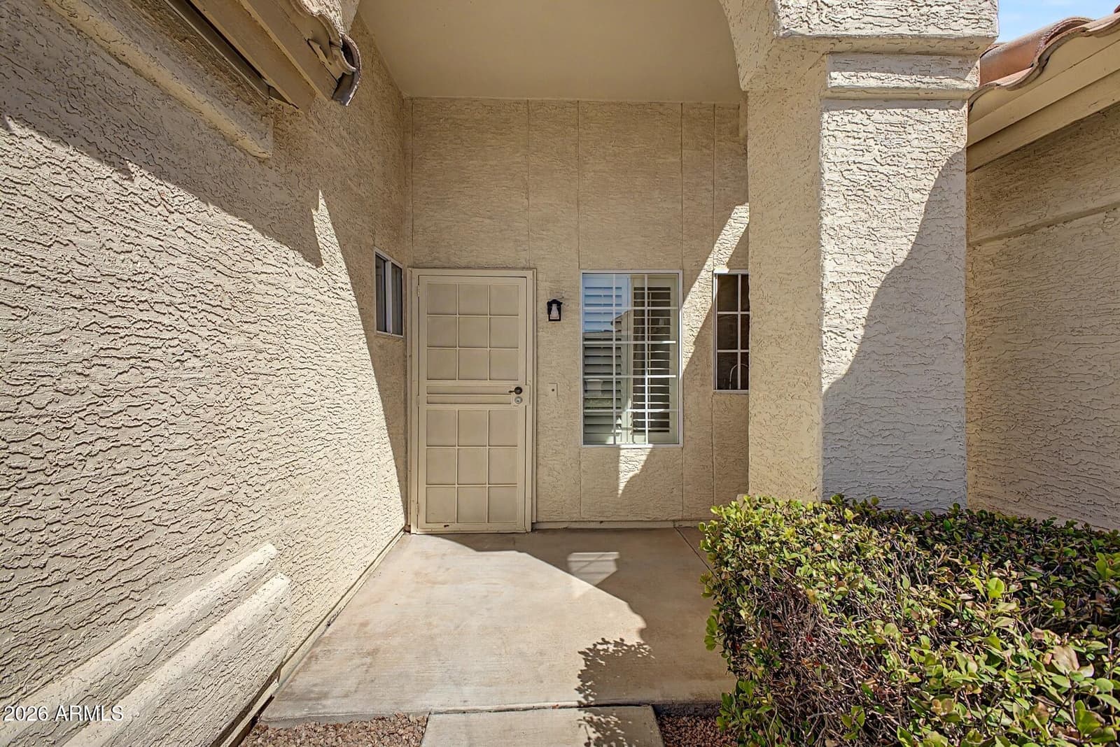 10604 E BELLFLOWER Drive, Sun Lakes, AZ 85248 — photo 4 of 33