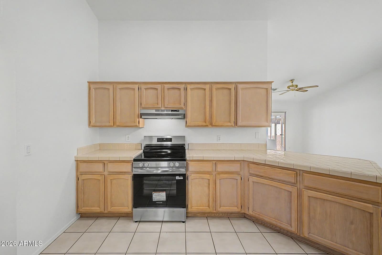 10604 E BELLFLOWER Drive, Sun Lakes, AZ 85248 — photo 14 of 33