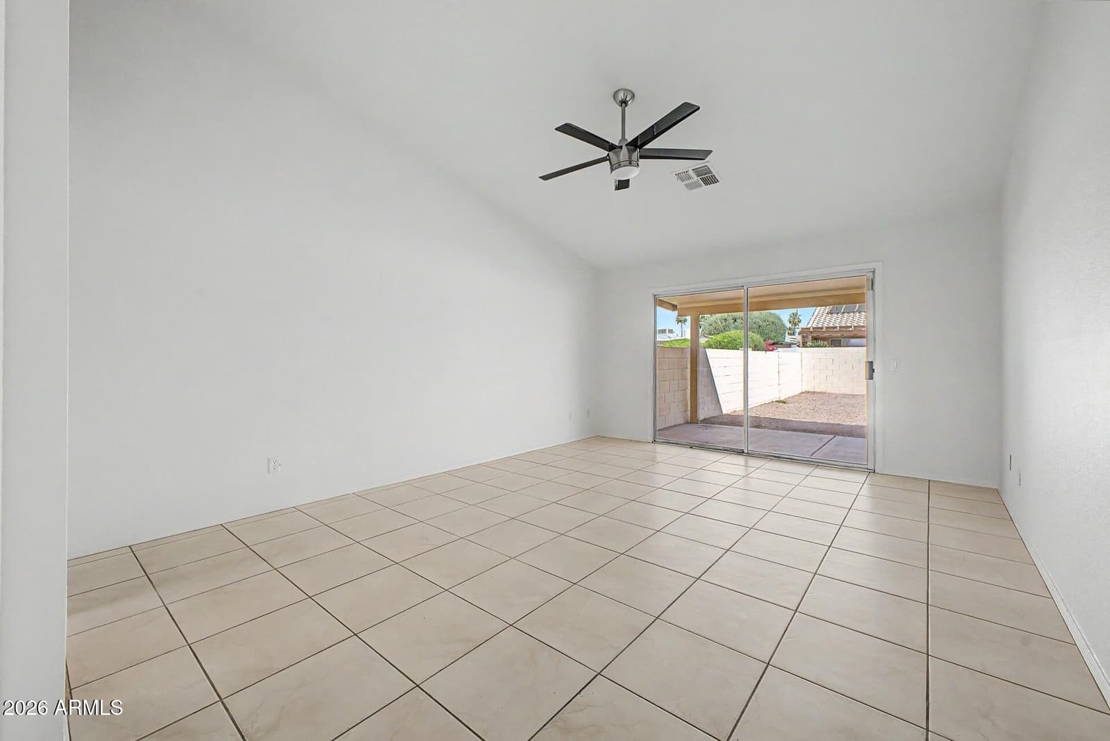10604 E BELLFLOWER Drive, Sun Lakes, AZ 85248 — photo 18 of 33