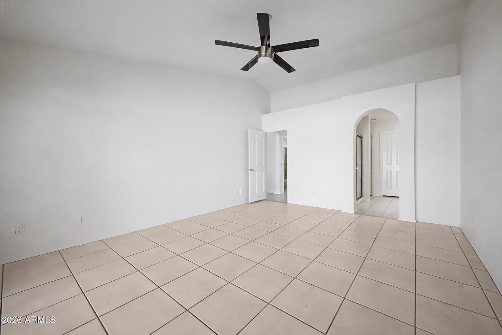 10604 E BELLFLOWER Drive, Sun Lakes, AZ 85248 — photo 16 of 33