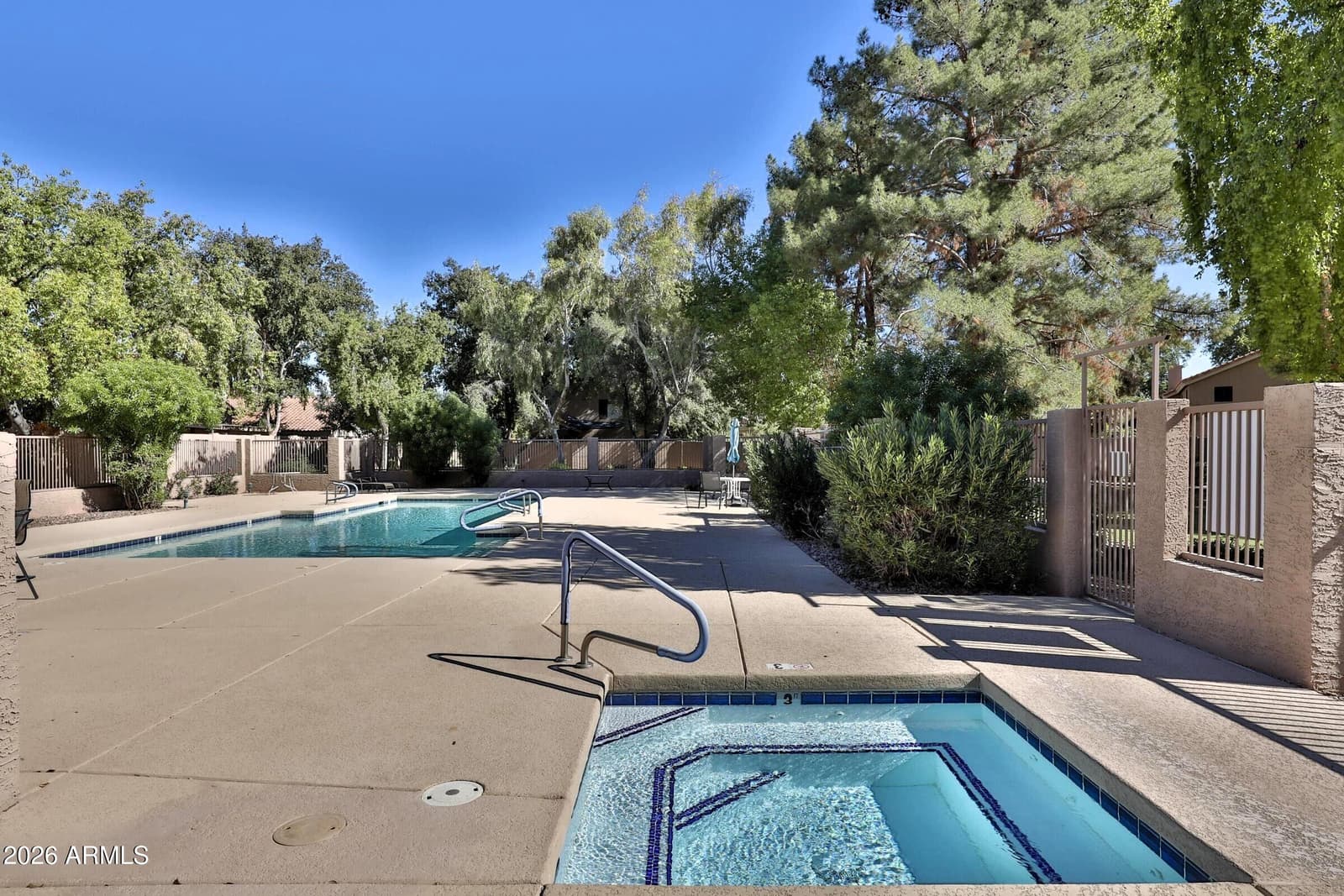 8859 S GRANDVIEW Drive, Tempe, AZ 85284 — photo 5 of 40