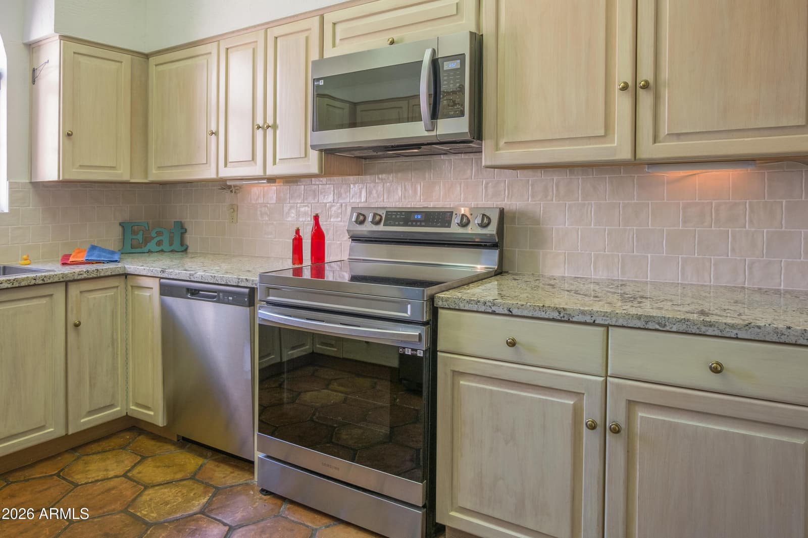 15 RIDGE VIEW Drive, Sedona, AZ 86351 — photo 14 of 44