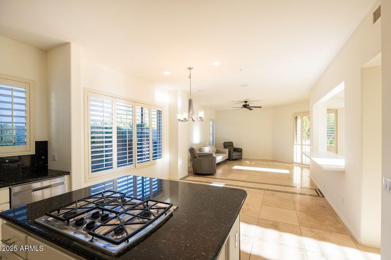 10894 E HEDGEHOG Place, Scottsdale, AZ 85262 — photo 11 of 37
