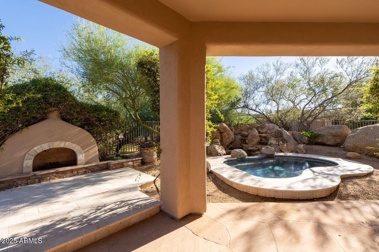 10894 E HEDGEHOG Place, Scottsdale, AZ 85262 — photo 19 of 37