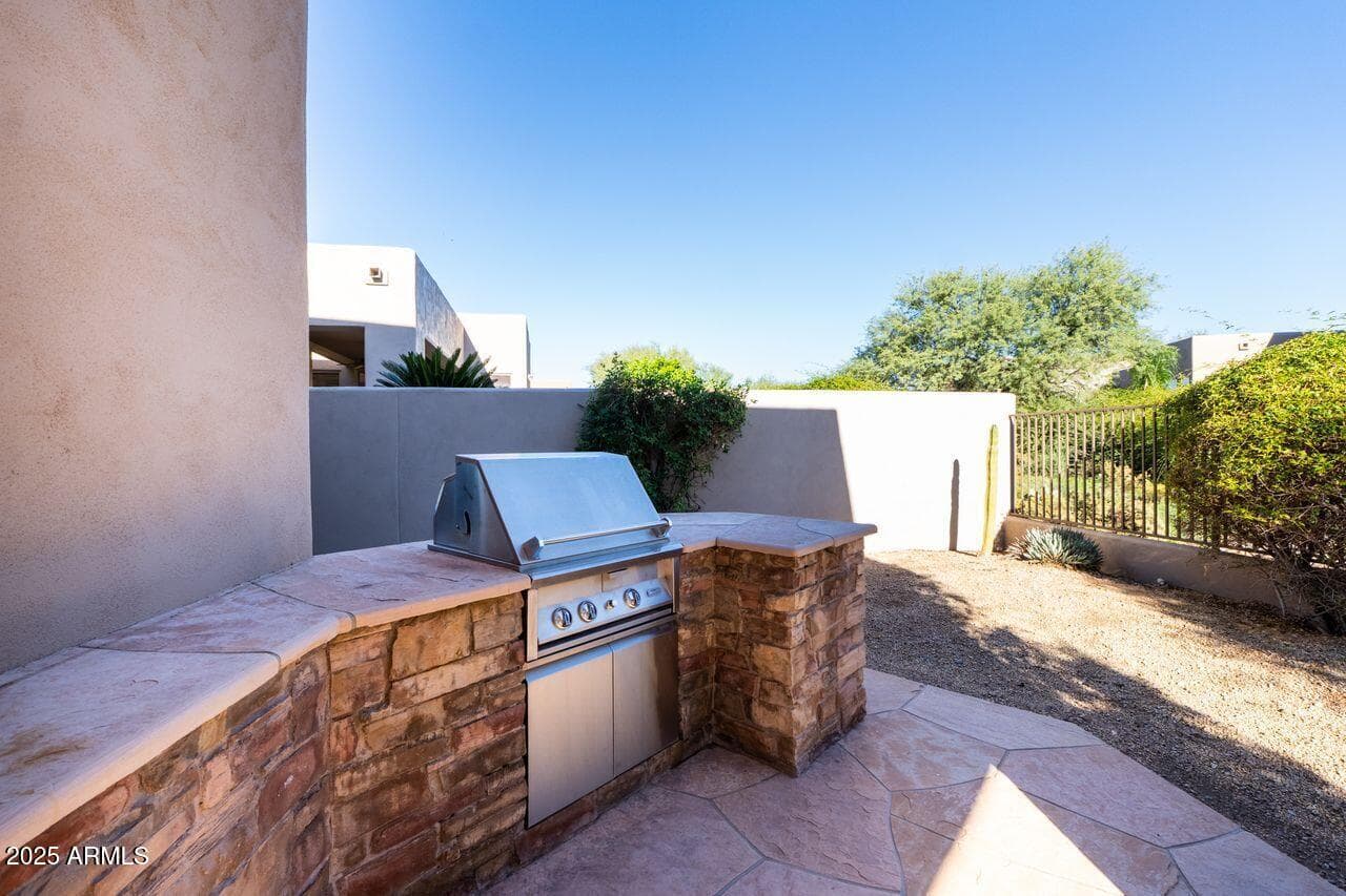 10894 E HEDGEHOG Place, Scottsdale, AZ 85262 — photo 20 of 37