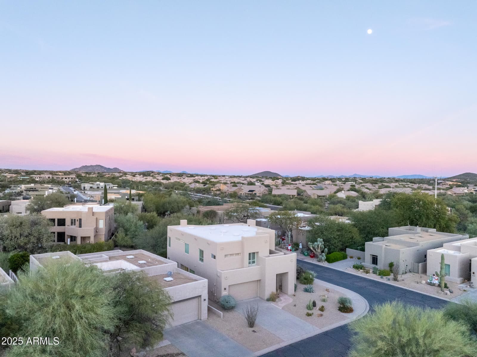 10894 E HEDGEHOG Place, Scottsdale, AZ 85262 — photo 33 of 37
