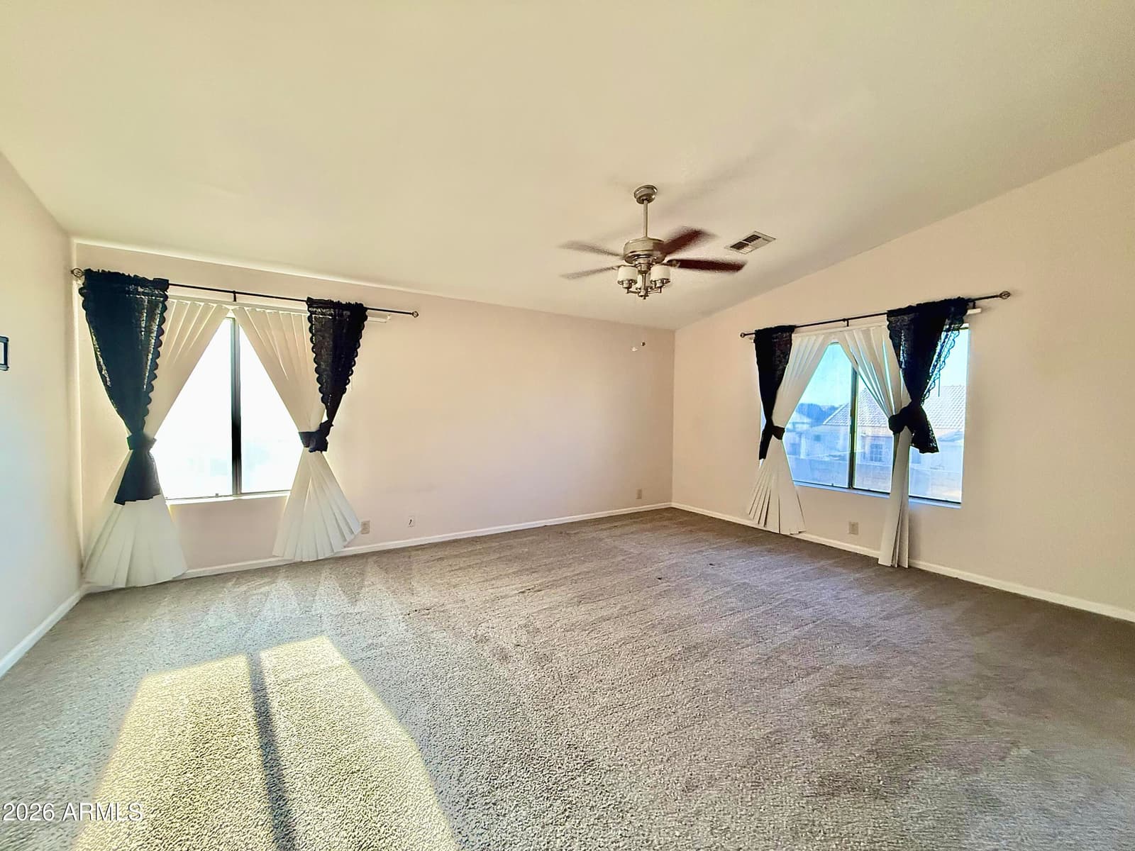 7649 W ASTER Drive, Peoria, AZ 85381 — photo 12 of 36