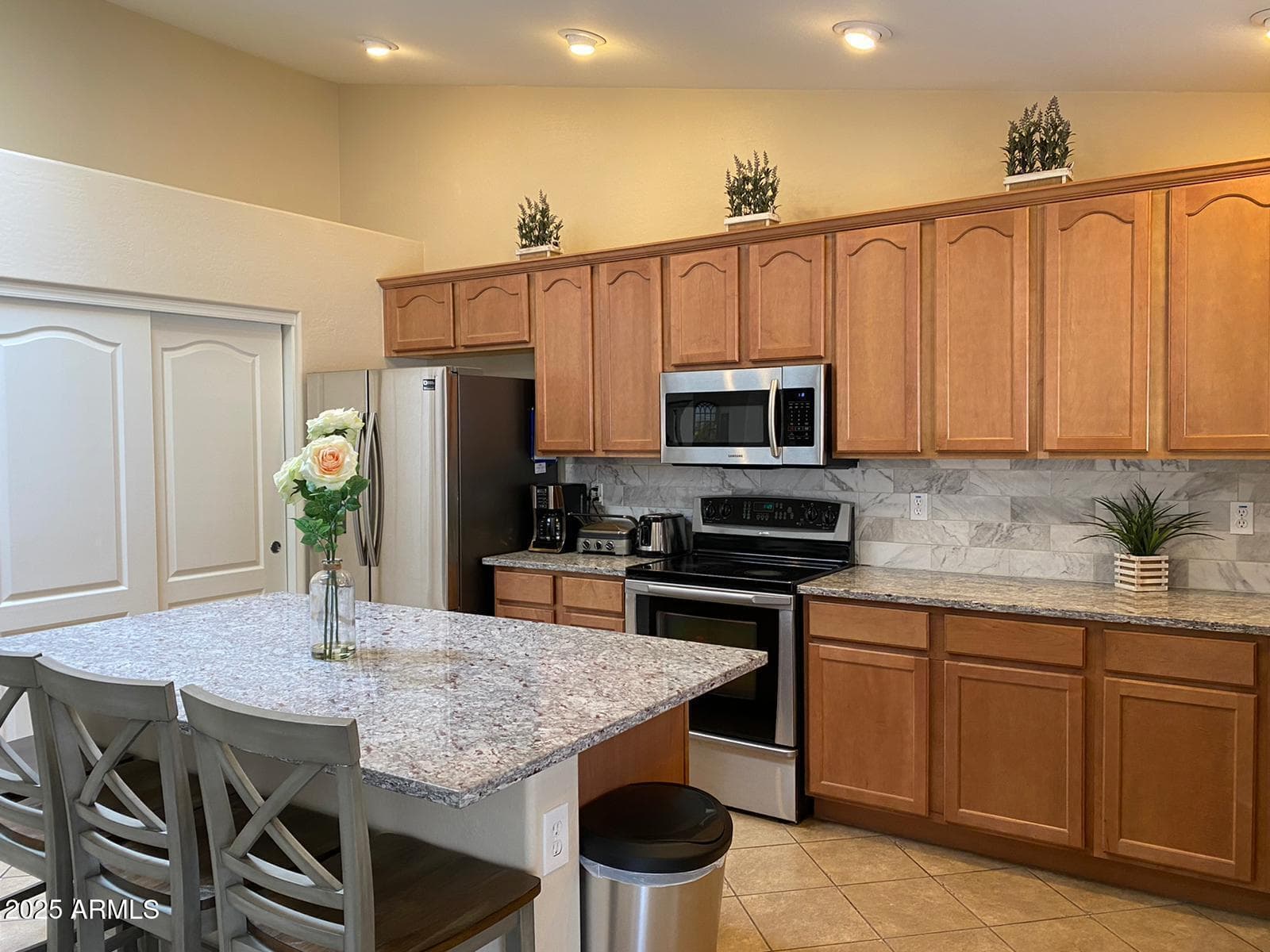 23026 W GARDENIA Drive, Buckeye, AZ 85326 — photo 5 of 39