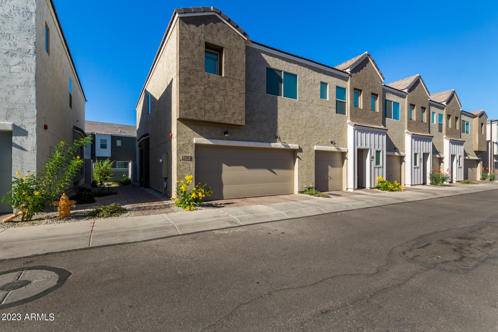 2268 W LAURIE Lane, Phoenix, AZ 85021 — photo 1 of 34