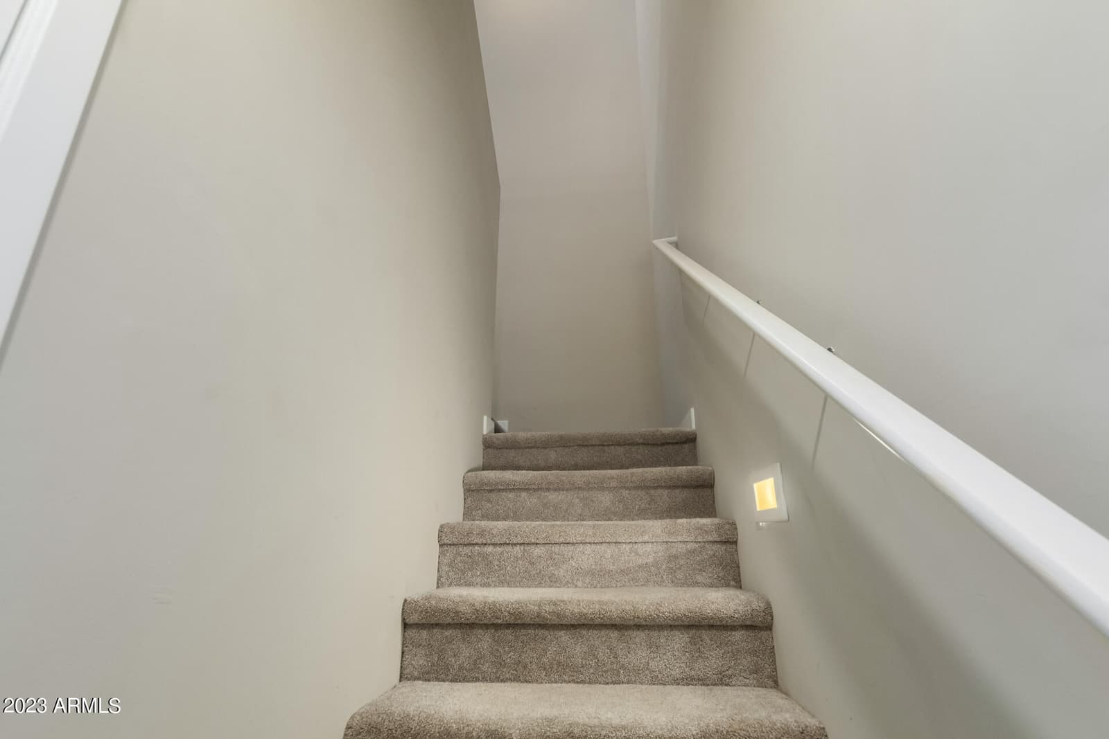 2268 W LAURIE Lane, Phoenix, AZ 85021 — photo 9 of 34