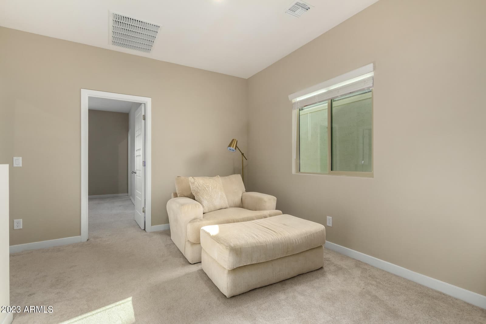 2268 W LAURIE Lane, Phoenix, AZ 85021 — photo 13 of 34